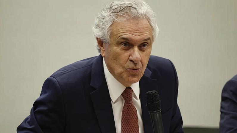 Caiado afirma que PSD terá candidato à presidência, anúncio até terça