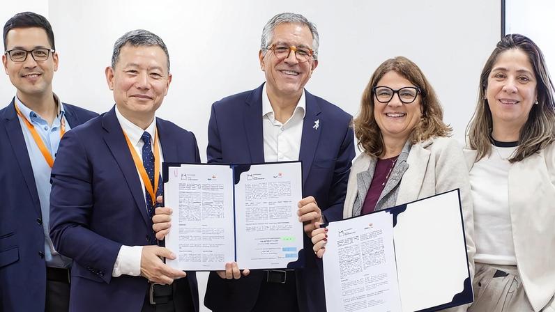 Fiocruz firma acordo com WuXi Biologics para ampliar vacinas do SUS