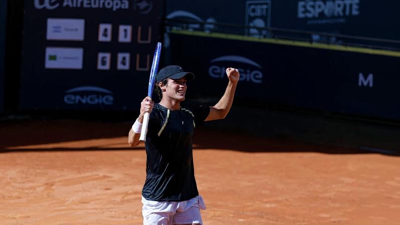 Chabalgoity enfrenta Storck na semifinal em Porto Alegre