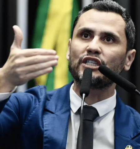 O senador Cleitinho Azevedo, pré-candidato ao governo de Minas Gerais