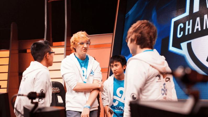 LoL: Bicampeão da LCS é contratado pela Riot para equipe de análise