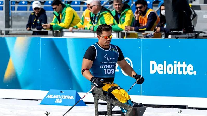 Cristian Ribera durante treinamento para os Jogos Paralímpicos de Inverno (Foto: Alessandra Cabral/CPB)