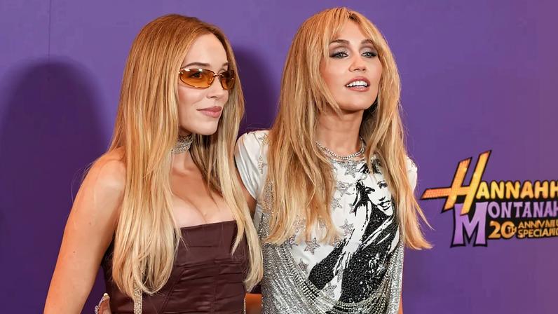 Cyrus teased the “Call Her Daddy” podcast creator, who hosted the “Hannah Montana” event, while talking to fans at Hollywood’s Sunset Gower Studios on Monday night.