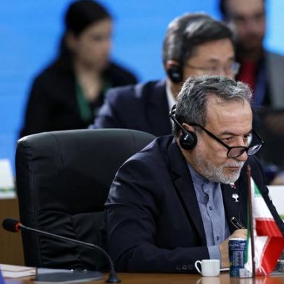 Irã descarta negociações; Arábia Saudita e Emirados interceptam mísseis