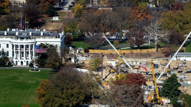 Juiz federal ordena interrupção da construção do salão de baile da Casa Branca