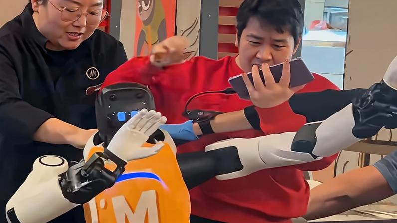 © Strait Times / YouTube / Kotaku