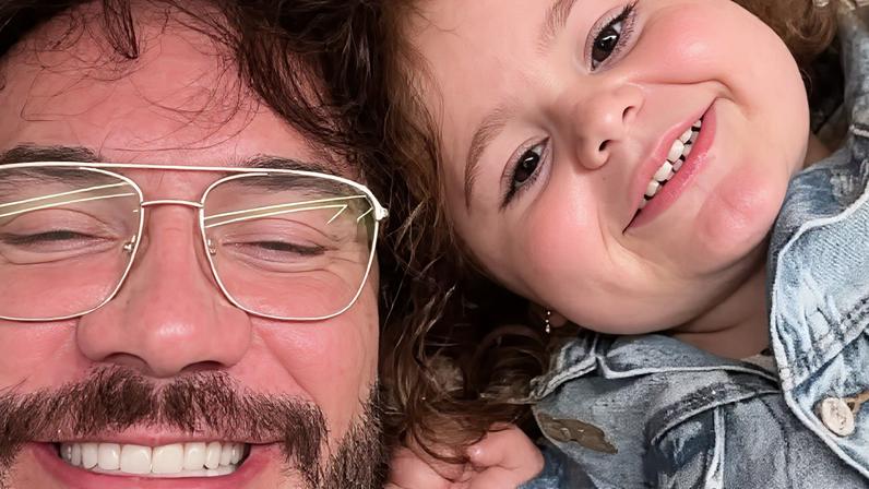 Eliezer e a filha, Lua — Foto: Reprodução/Instagram