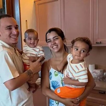 João Gomes celebra casa nova e declara amor à esposa e aos filhos