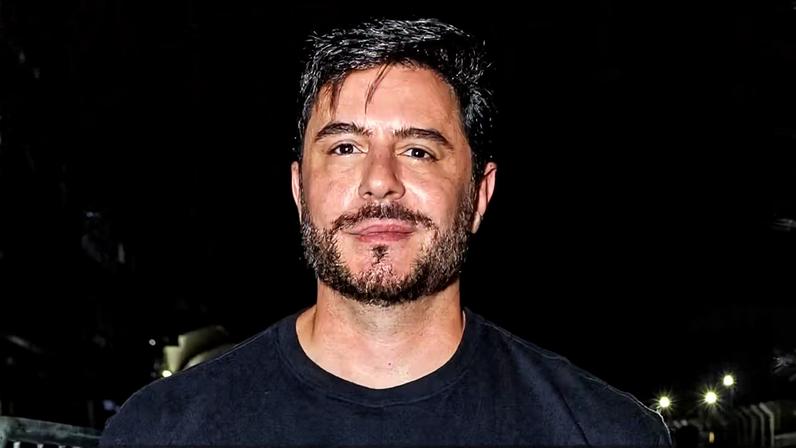 Ricardo Tozzi curte segundo dia de Lollapalooza e comenta vida amorosa em vídeo