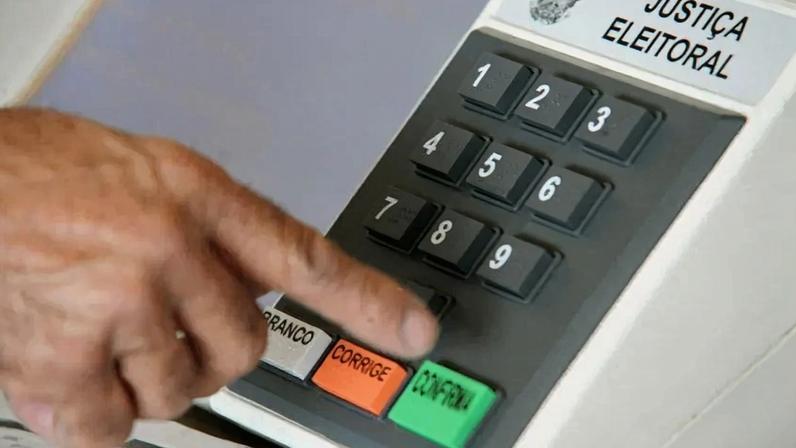 Voto de deputado define recursos do Fundo Partidário para cada partido