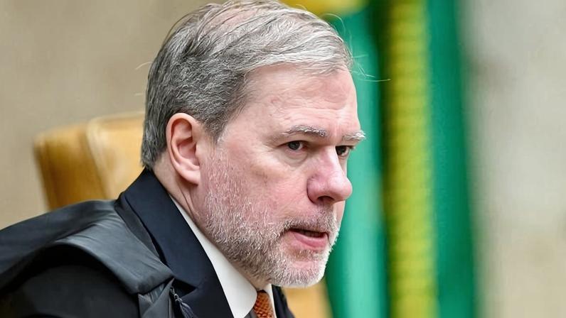 Toffoli rejeita licença e afastamento do STF e permanece fechado