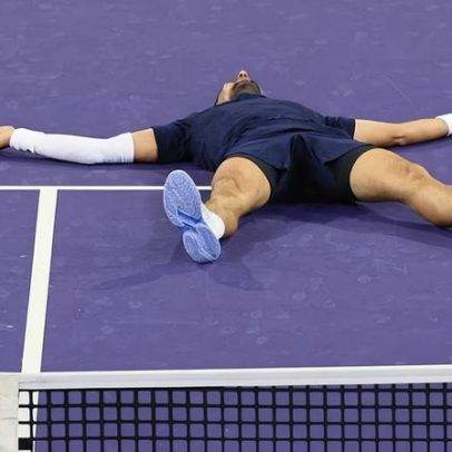Djokovic deixa Indian Wells com amargura após eliminação