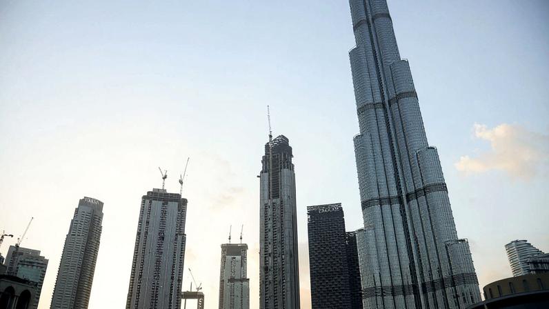 Emirados Árabes fecham temporariamente todo o espaço aéreo