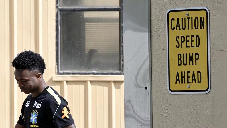 Vini Jr. treina com a seleção antes do duelo contra a Croácia