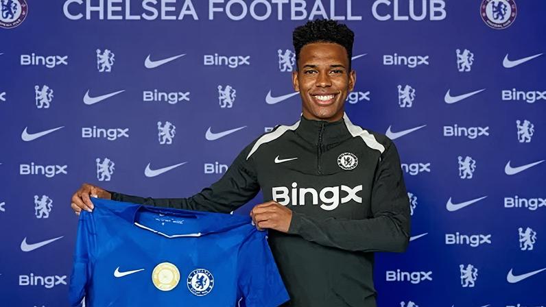 Estêvão é uma das contratações do Chelsea para a temporada 2025/2026