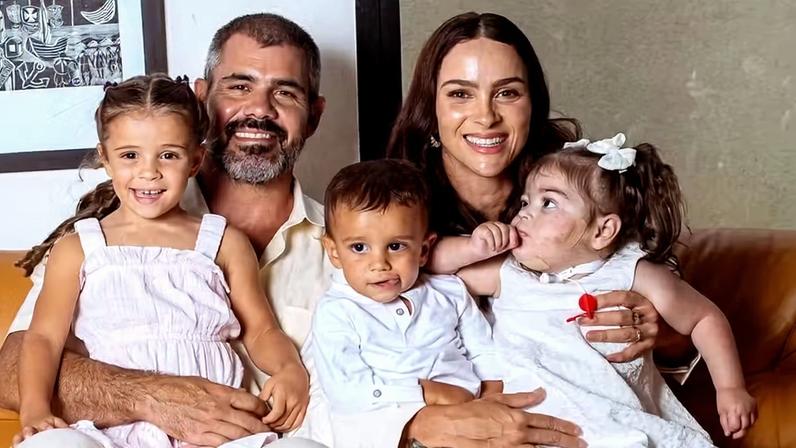 Juliano Cazarré comenta saudade de conviver mais com a filha atípica