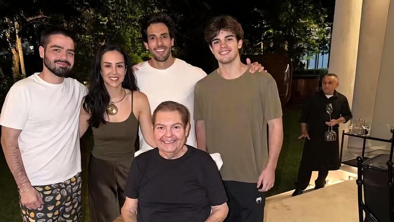 João Silva, Lara Silva, Julinho Casares, Rodrigo Silva e Faustão no aniversário de Lara — Foto: Reprodução/Instagram