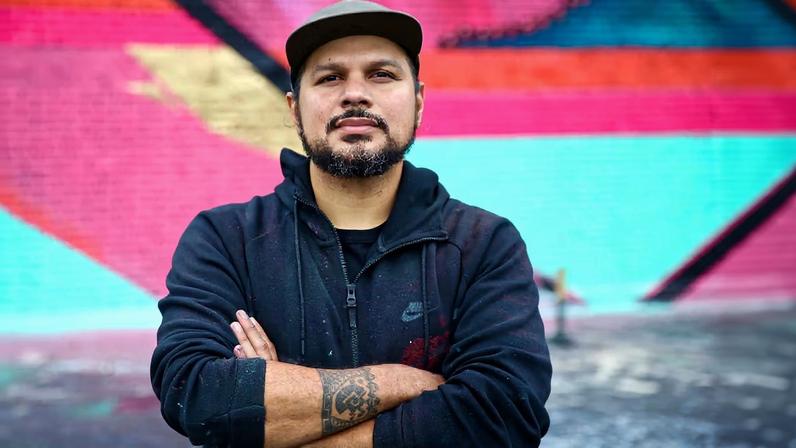 Universidade do Texas cancela exposição crítica ao ICE, gerando indignação