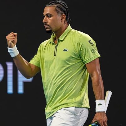 Fils salva 4 match-points e avança à semifinal inédita de Masters 1000