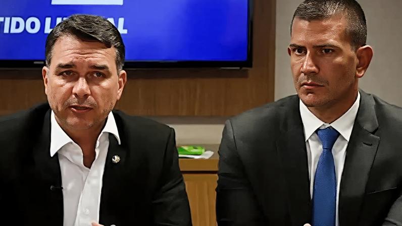Flávio Bolsonaro e Douglas Ruas