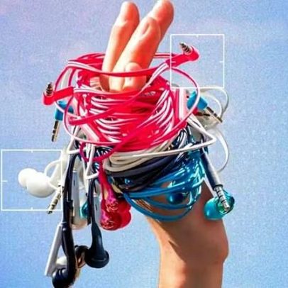 Por que pessoas estão deixando de usar fones de ouvido sem fio