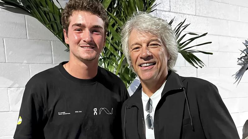 João Fonseca e Bon Jovi no Masters 1000 de Miami (Foto: ATP Tour)