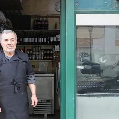 Turistas viajam pelo mundo por frango grelhado em Lisboa, famoso na China