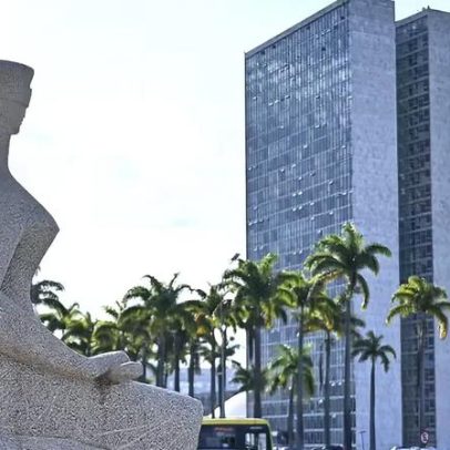 STF reduz extras no Judiciário; economia bilionária, teto mantido e IR avaliado