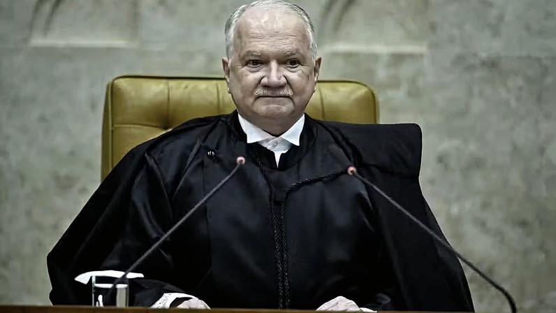 Fachin regulamenta decisão de Dino que acaba com aposentadoria de juízes