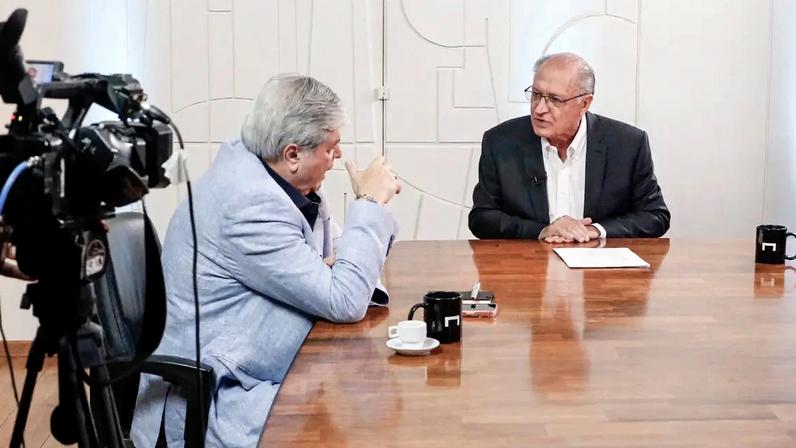 Vice-presidente seguirá no atual cargo até o final do mandato. Alckmin é cotado para disputar uma vaga ao Senado por São Paulo. (Foto: Bruno Peres/Agência Brasil)