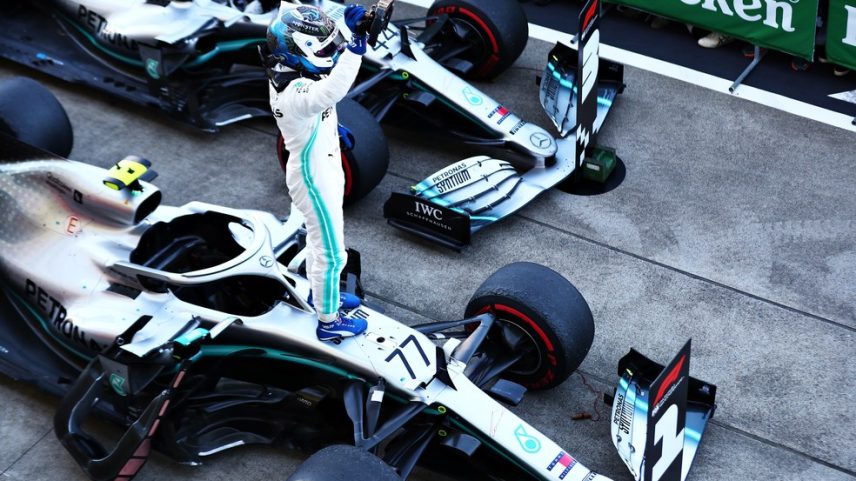 Bottas comemora a vitória no GP do Japão — Foto: Getty Images