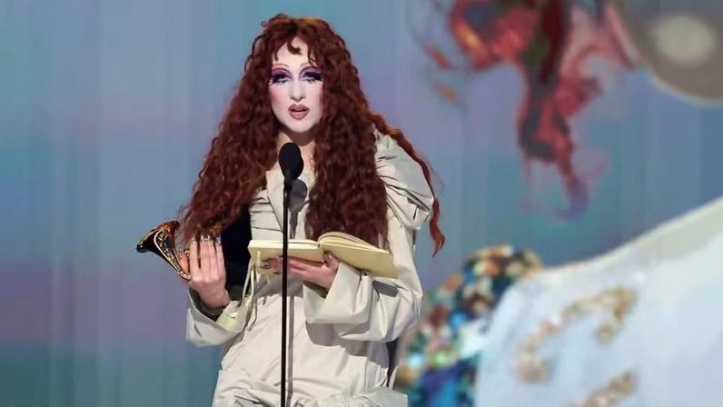 Flamengo exalta Jorginho campeão e minimiza único Grammy de Chappell Roan