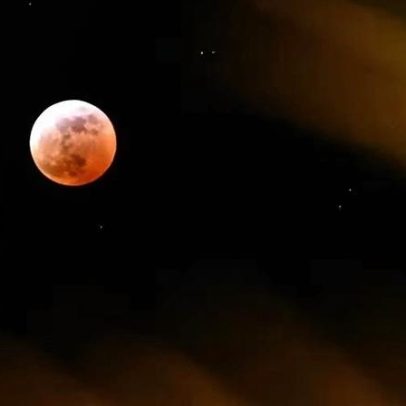 O que é a Lua de Sangue que surge com o eclipse nas próximas horas