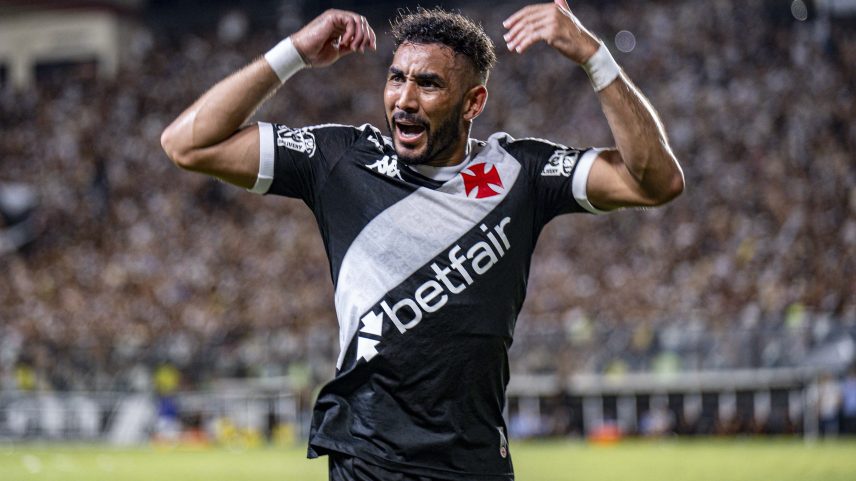 Dimitri Payet, ex-Vasco, anuncia aposentadoria do futebol