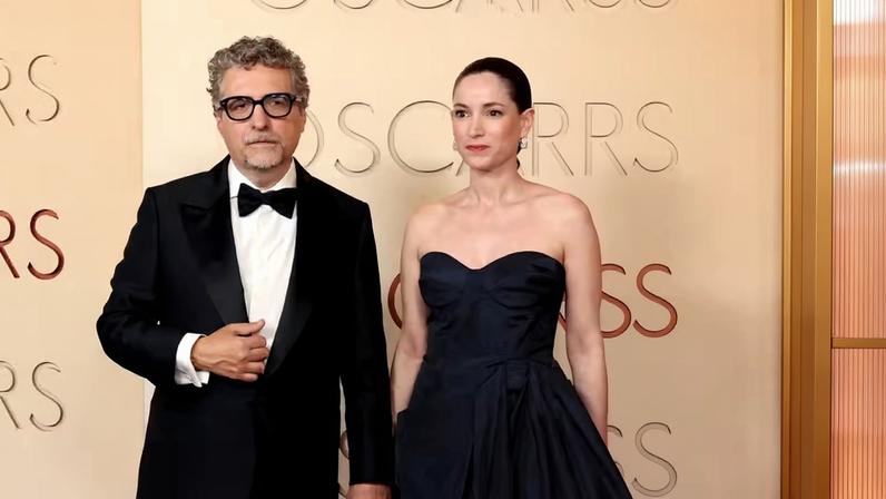 Kleber Mendonça Filho e Emilie Lesclaux — Foto: Getty Images