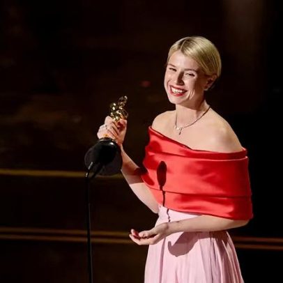 Jessie Buckley vence Oscar 2026 por Hamnet após varrer premiações