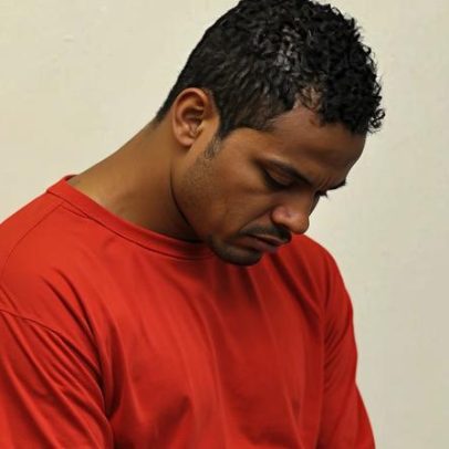 Justiça determina prisão de goleiro Bruno por descumprimento de condicional