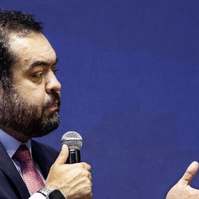 Castro exonera 11 secretários em meio a possível renúncia do governo do RJ