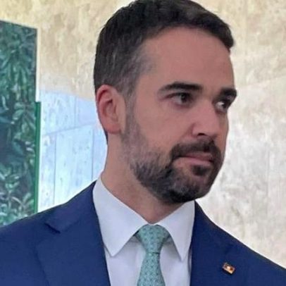 Eduardo Leite afirma estar pronto para liderar após recuo de Ratinho Jr