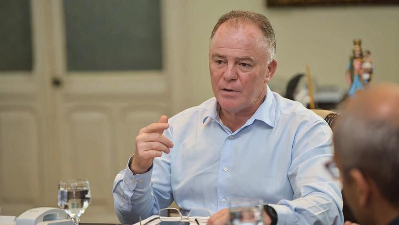 Renato Casagrande defende o diálogo diante da guerra e confirma que deixará o governo para disputar o Senado. Foto: Divulgação