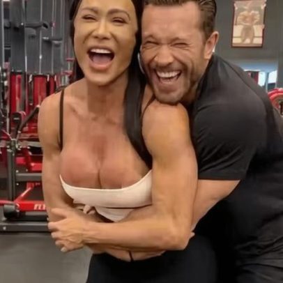 Gracyanne Barbosa mostra carinho durante treino com namorado em vídeos