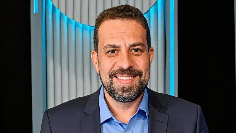 Bolsonarismo distorce debate sobre entregadores; iFood se cala e isola Boulos