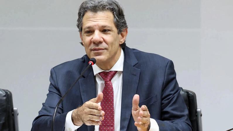 Haddad anuncia pré-candidatura ao governo de São Paulo