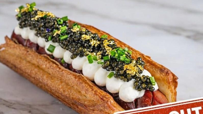 Sabalenka curte cachorro-quente gourmet de US$ 100