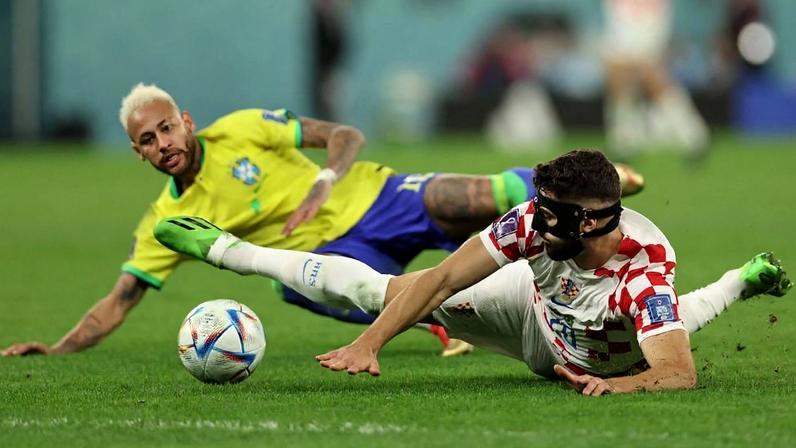 Oscar vê Neymar e afirma que Ancelotti deve levar os melhores