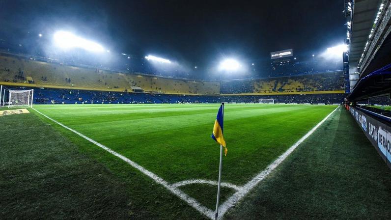 GOLAÇO DA ARGENTINA! Nico Paz cobra falta com muita curva e marca 'pintura' contra a Mauritânia; VEJA (0:28)