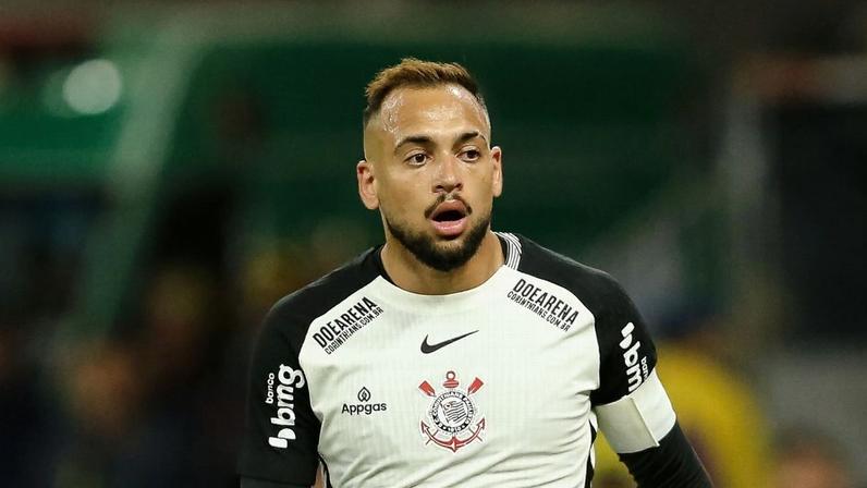 Corinthians tenta usar dívida do Shakhtar para evitar ban de Maycon