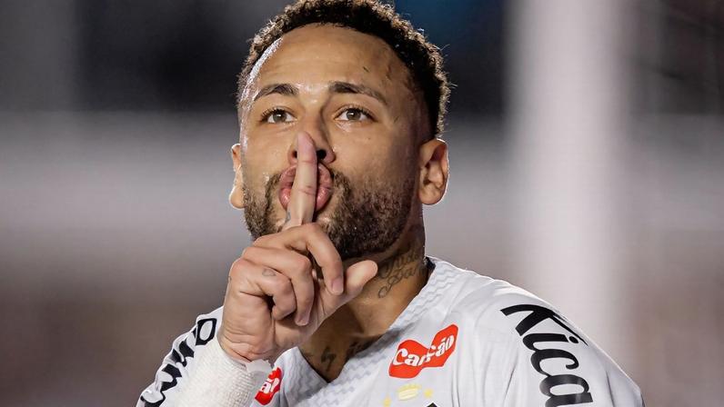 Neymar fica irritado com saída de jogador do Santos, dizem bastidores