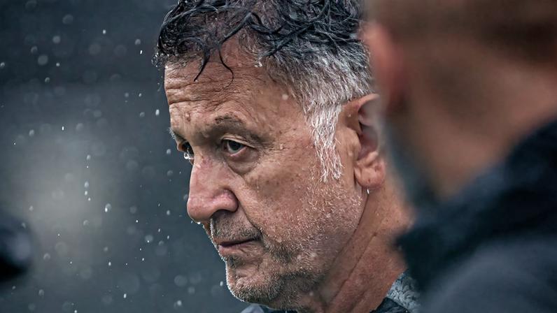 Remo anuncia saída do técnico Juan Carlos Osorio após derrotas no Brasileirão