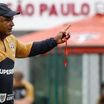 Primeiro dia de Roger Machado no São Paulo: posse de bola e diálogo com atletas